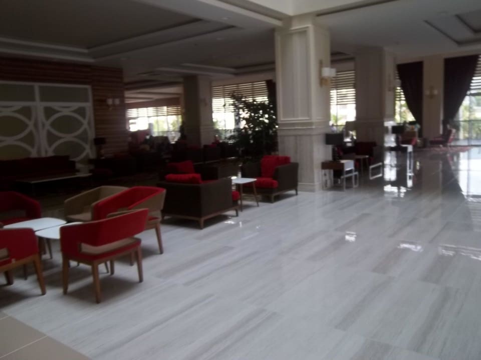 Boden alles aus Marmor immer Sauber.täglich gerein Hotel Royal Garden Beach