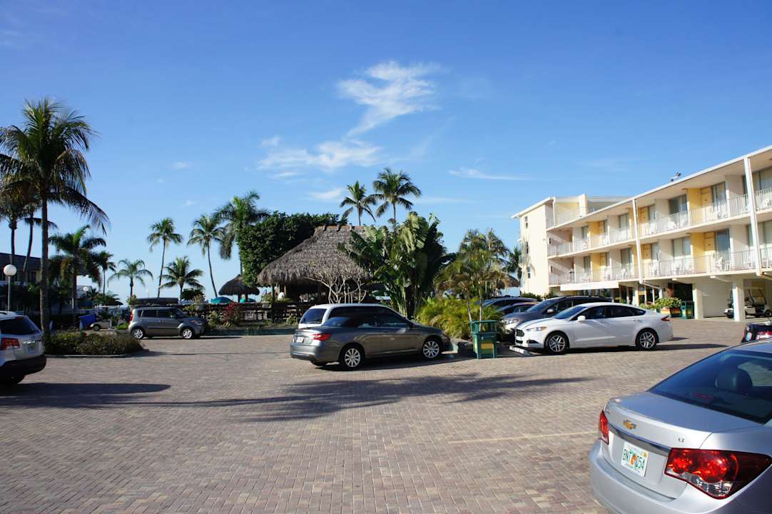 Parkplatz Hotel Outrigger Beach Resort