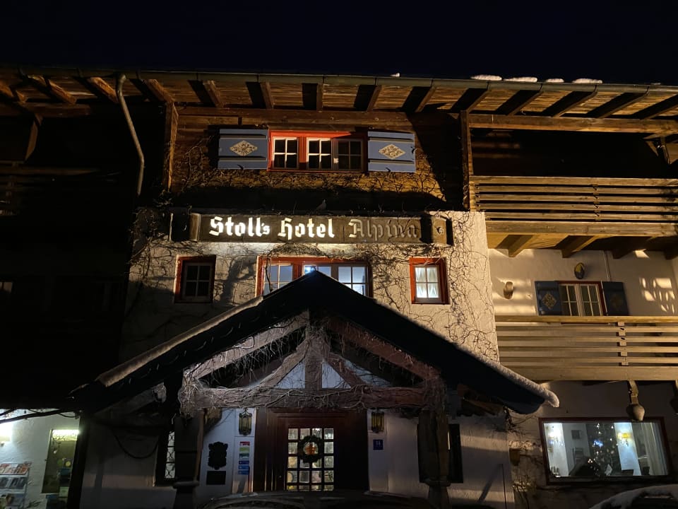 Außenansicht Stoll's Hotel Alpina