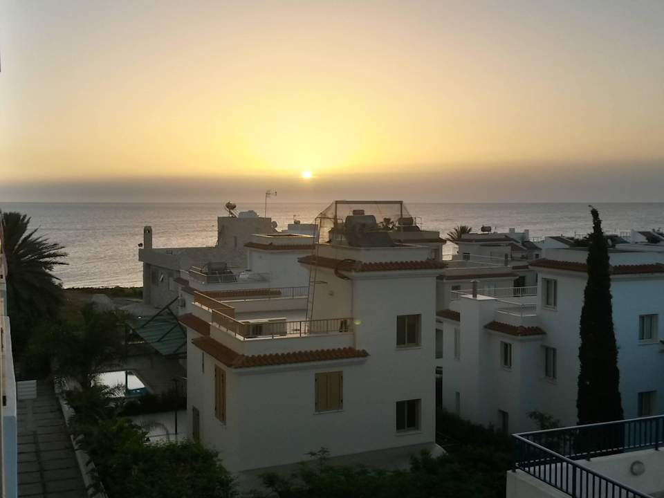 Seitlicher Meerblick Crystal Springs Beach Hotel