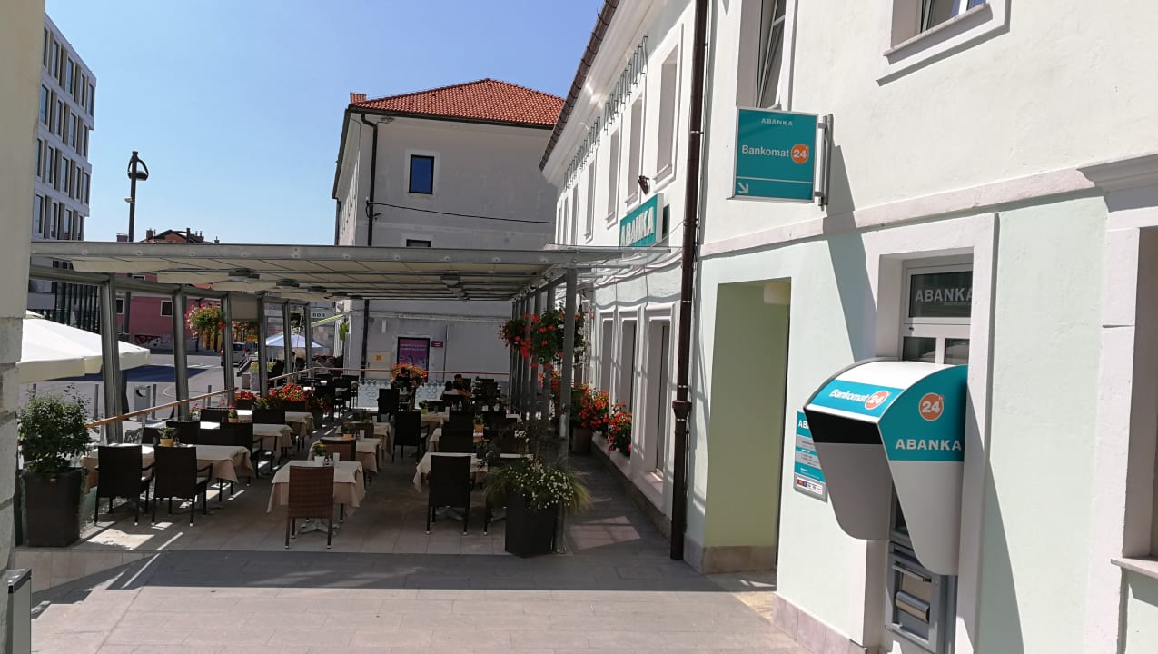 Restaurant Postojna cave Rooms & Apartments Proteus