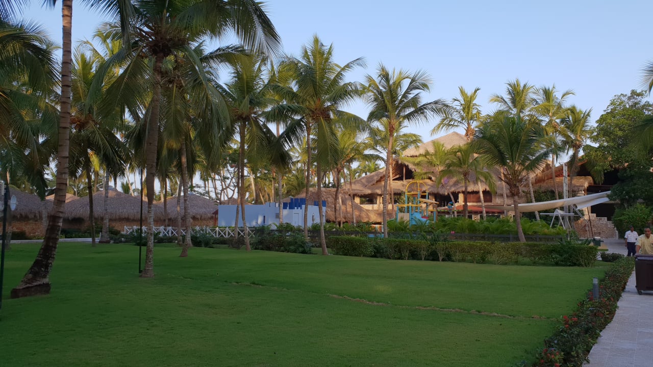 Gartenanlage Hotel Viva Dominicus Beach by Wyndham - All Inclusive Resort