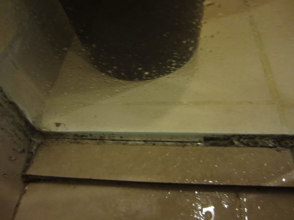 Schimmel im Badezimmer The Briza Beach Resort Khaolak