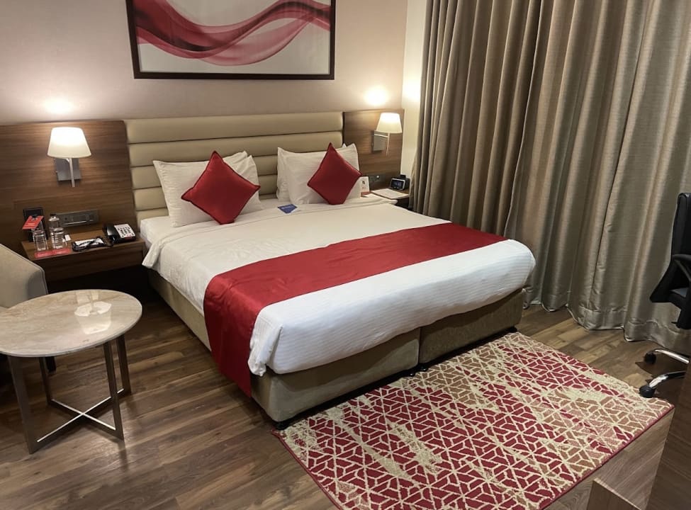 Zimmer Ramada by Wyndham Gandhidham Shinay