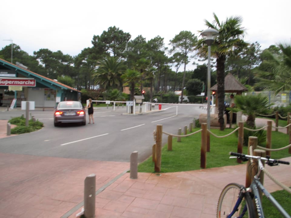 Schranke Camping Airotel Le Vieux Port