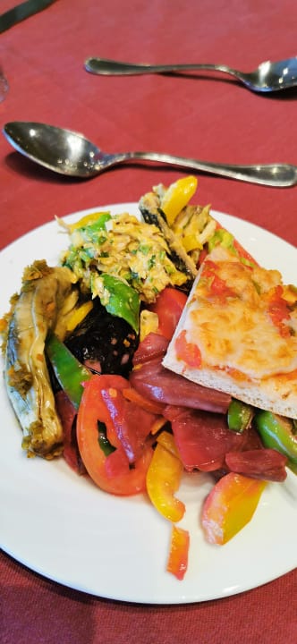 Gastro Coral Hills Resorts & SPA