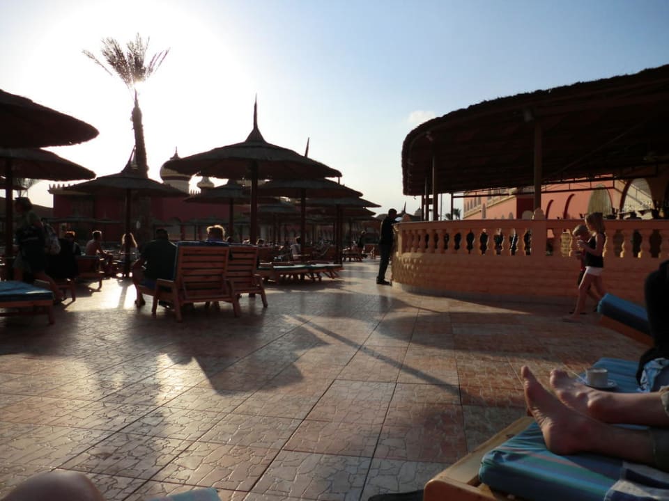 Abendsonne Pickalbatros Alf Leila Wa Leila Resort - Neverland Hurghada