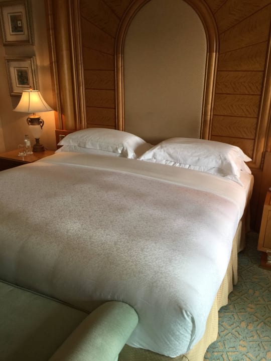Tolles bequemes Bett Emirates Palace Mandarin Oriental