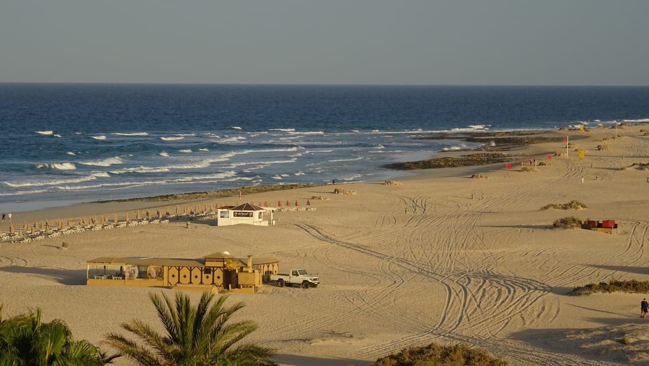 Außenansicht Hotel Riu Oliva Beach Resort