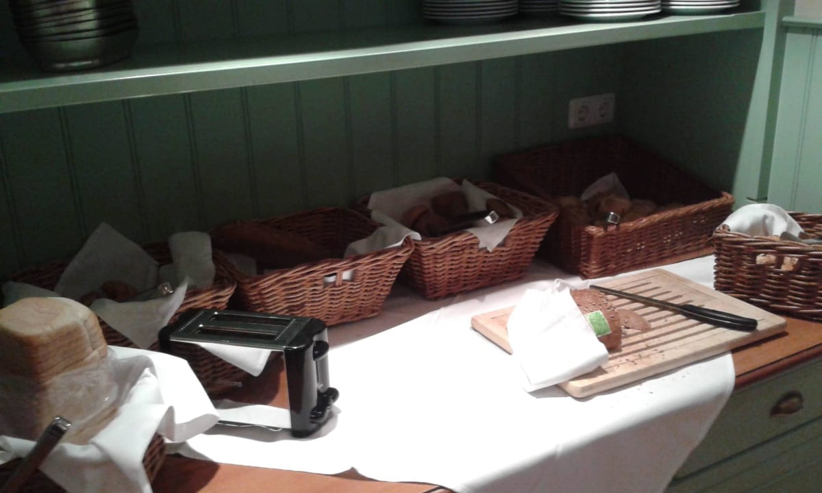 Frühstück Boutique Hotel Bellevue Lermoos