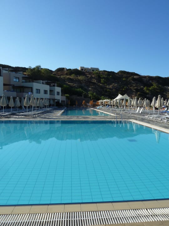 Blick auf drei der vier Aussenpools Atlantica Mikri Poli Crete