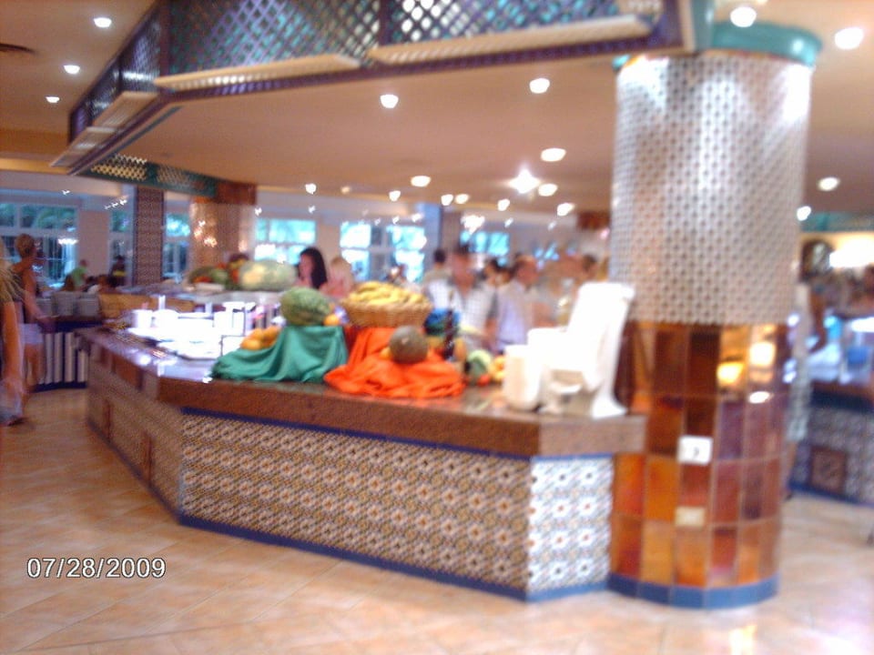 ausreichende Auswahl beim Abendessen Abora Buenaventura by Lopesan Hotels