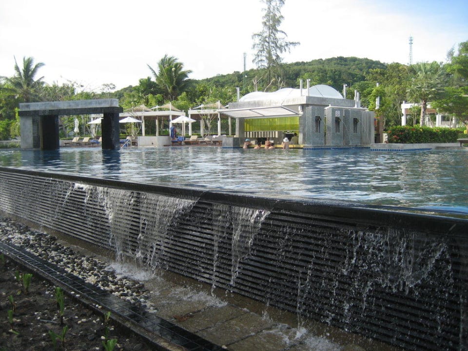 Pool Wasserfall Dusit Thani Krabi Beach Resort