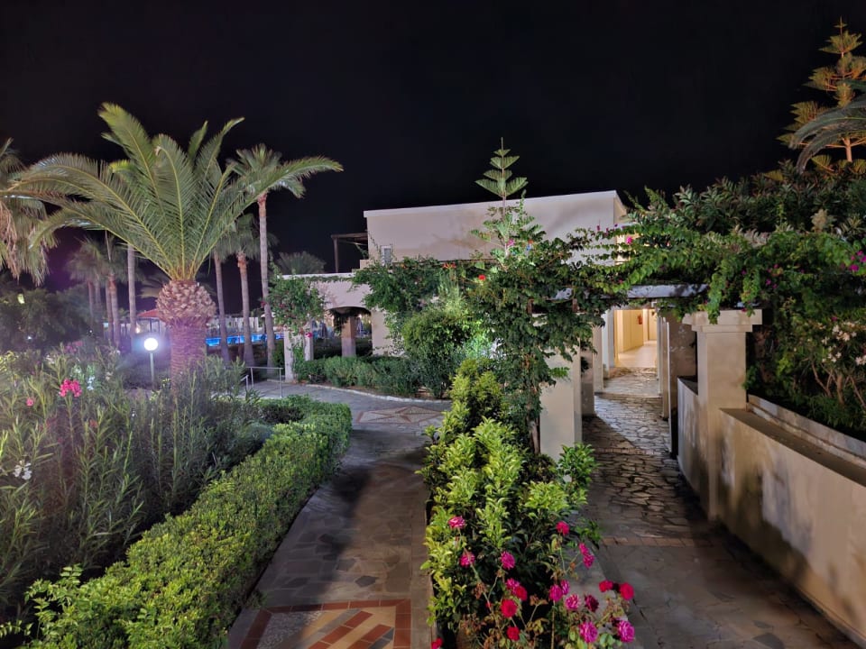 Außenansicht Iberostar Waves Creta Panorama & Mare
