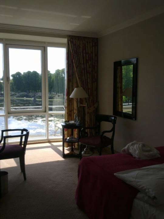 Ausblick auf den See Parkhotel Bremen – ein Mitglied der Hommage Luxury Hotels Collection