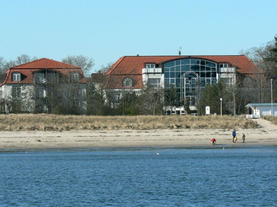 Hotel - Haupthaus - Rückseite vom Meer aus Seehotel Großherzog von Mecklenburg