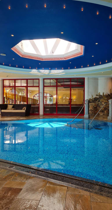 Pool Kinderhotel Waldhof