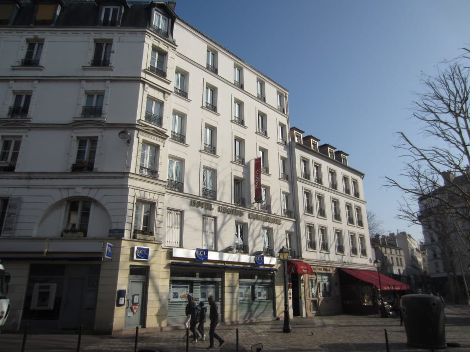 Seitliche Außenansicht Regyn’s Montmartre