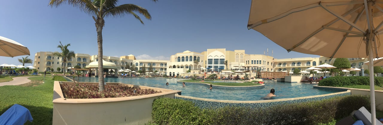 Pool Wyndham Garden Salalah Mirbat