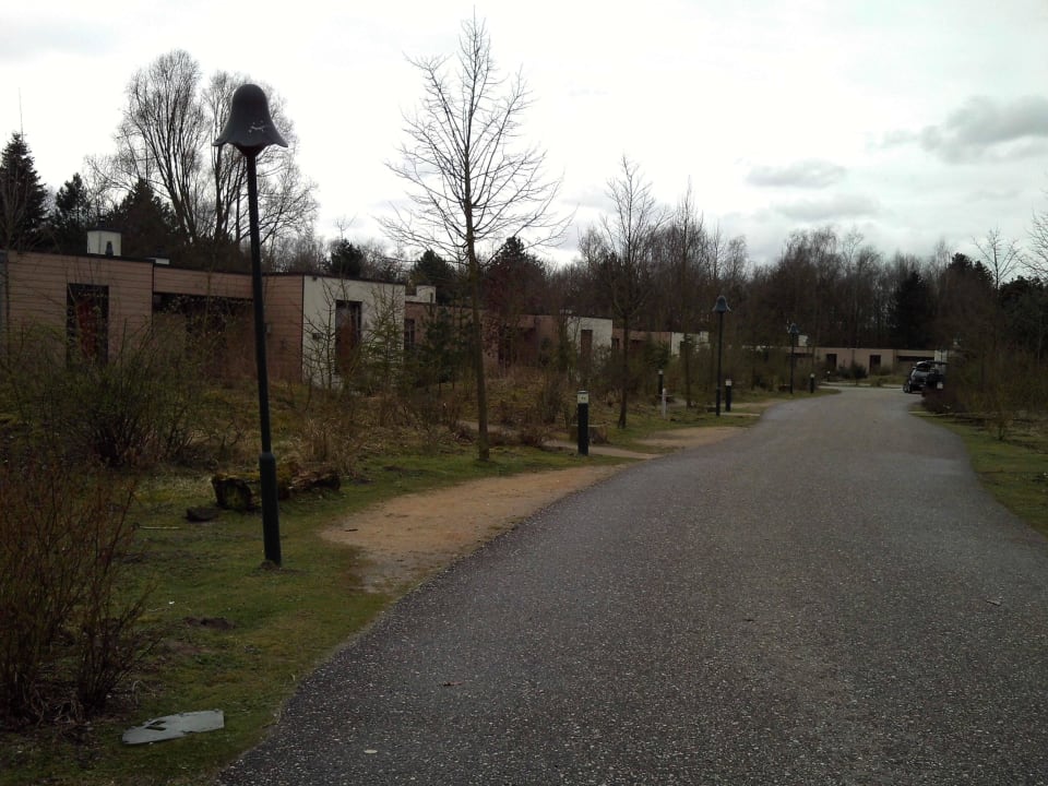 Weg zum Bungalow Center Parcs Het Heijderbos