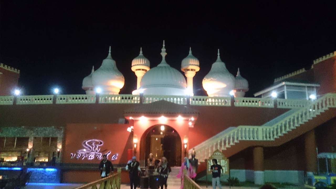 Abendshow Pickalbatros Alf Leila Wa Leila Resort - Neverland Hurghada