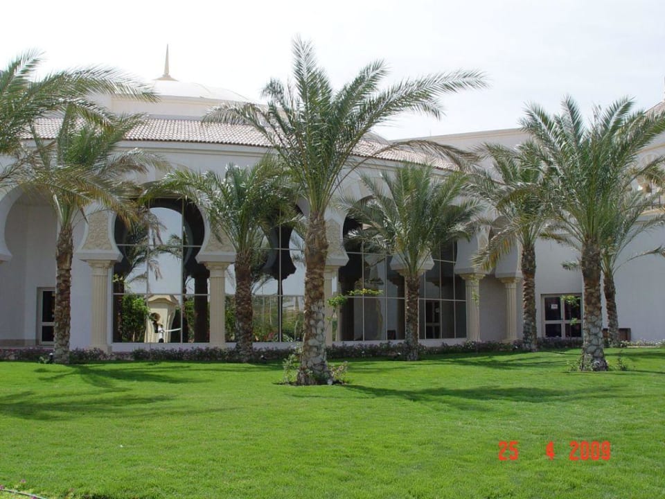 April 2009 Old Palace Resort Sahl Hasheesh