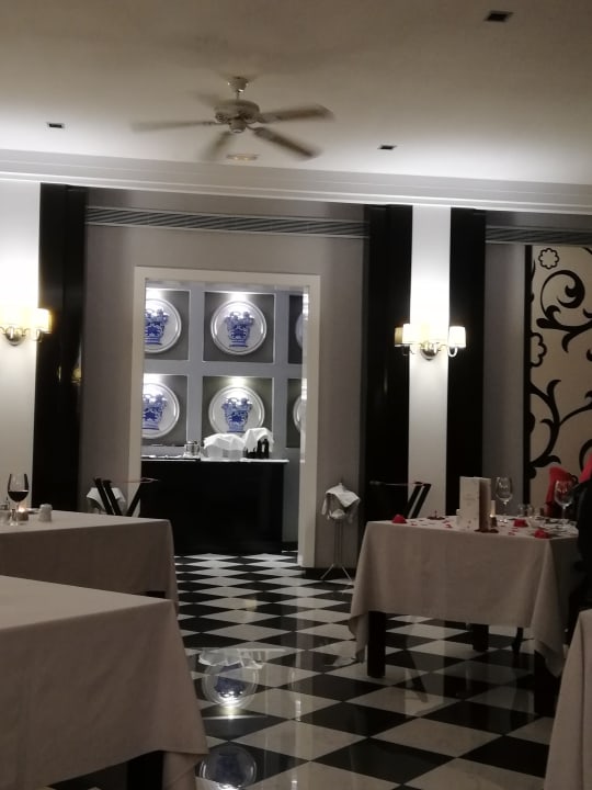 Gastro Hotel Riu Touareg