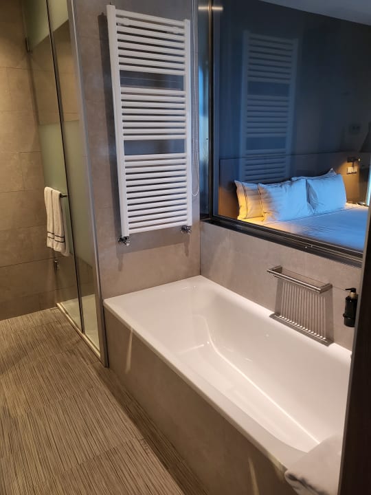 Zimmer Hotel The Level at Melia Barcelona Sky