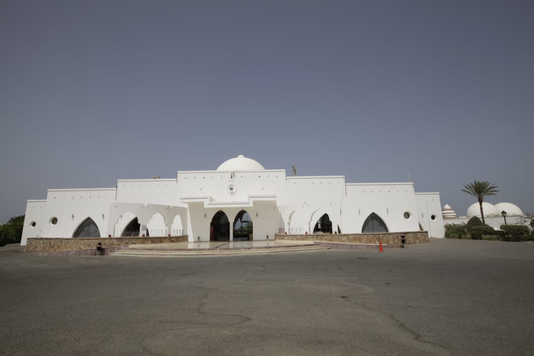 Außenansicht Hotel Gorgonia Beach Resort