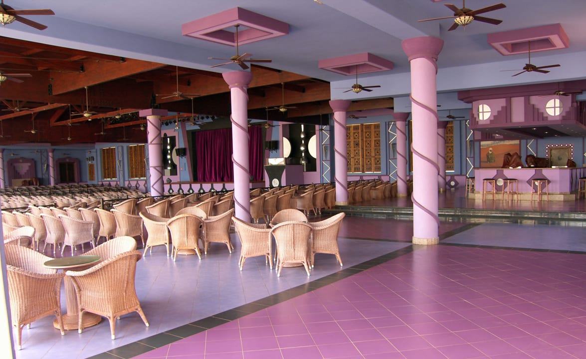 Theater für abendliche Veranstaltung Hotel Riu Touareg