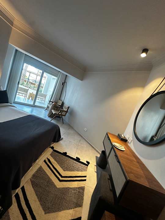 Zimmer Serry Beach Resort