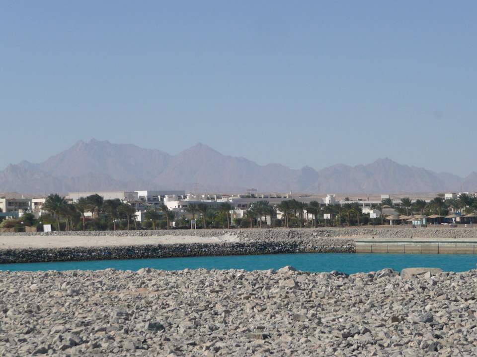 Blick auf die Berge Coral Beach Hurghada
