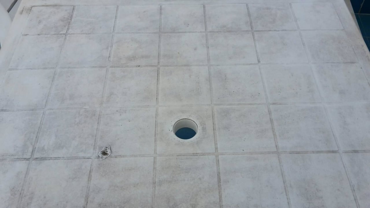 Balkonmöbel sahen schon ewig kein Putzmittel mehr Aparthotel Costa Mar