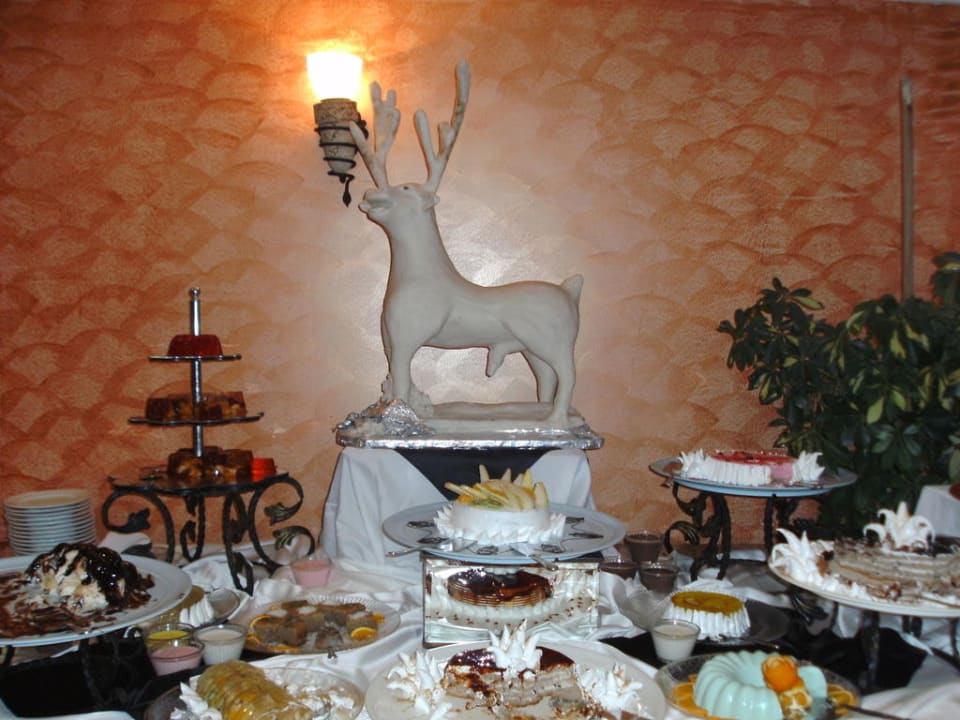 Buffet zum Galaabend Royal Atlantis Beach Hotel