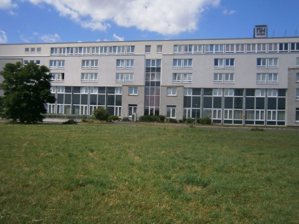 Die Zimmer mit Blick zur Innenstadt Hotel NH Leipzig Messe
