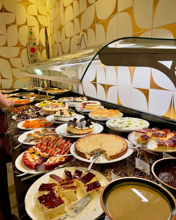 Gastro Xanadu Resort Hotel