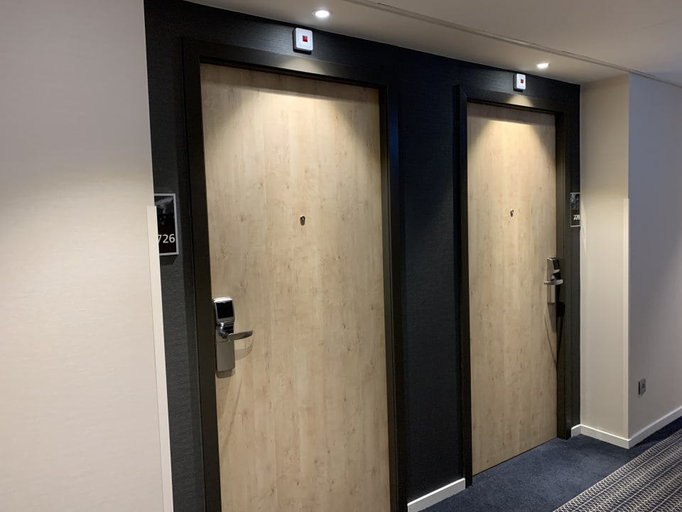 Zimmer Hampton By Hilton Antwerp Central Station