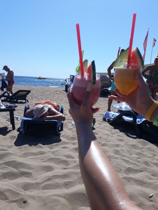 Strand Well Palace Side