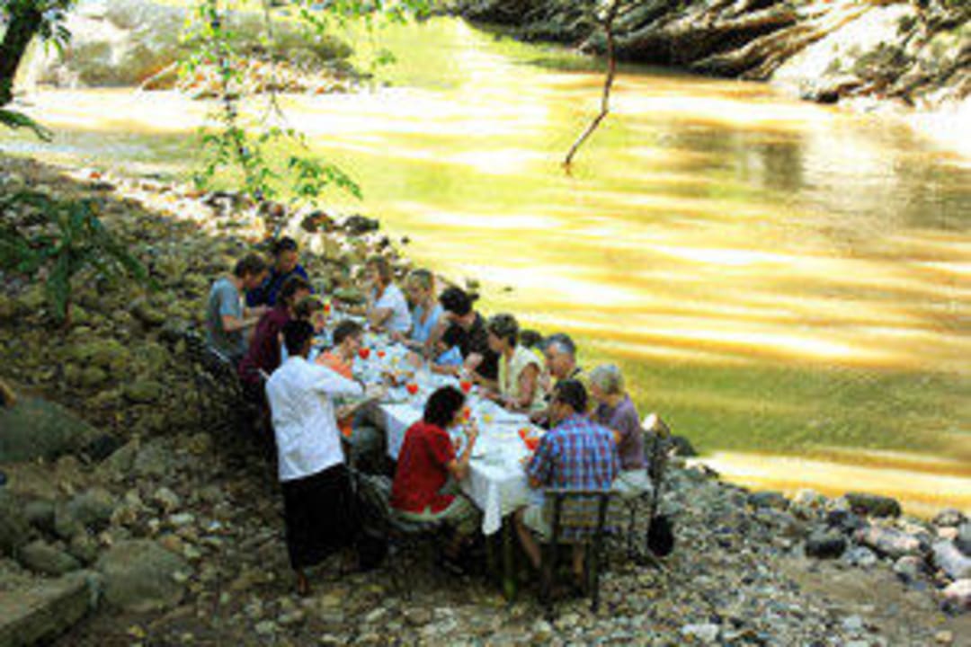 River Ella Jungle Resort