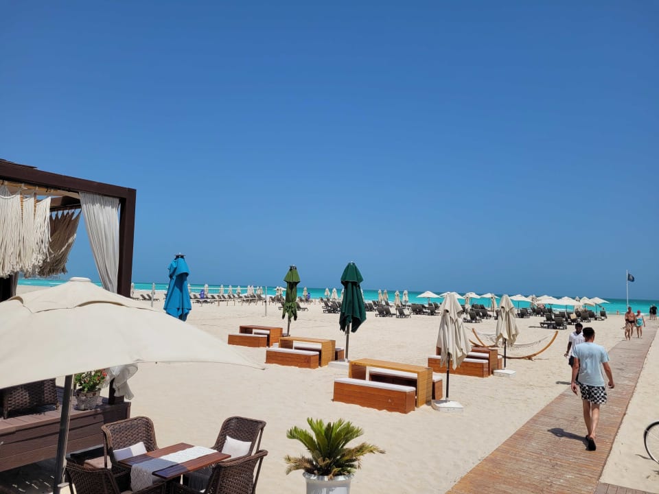 Strand Rixos Premium Saadiyat Island
