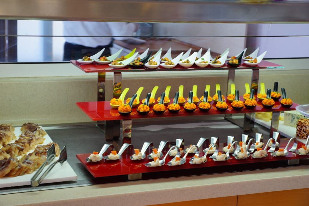 Lecker angerichtet Hotel Corissia Princess