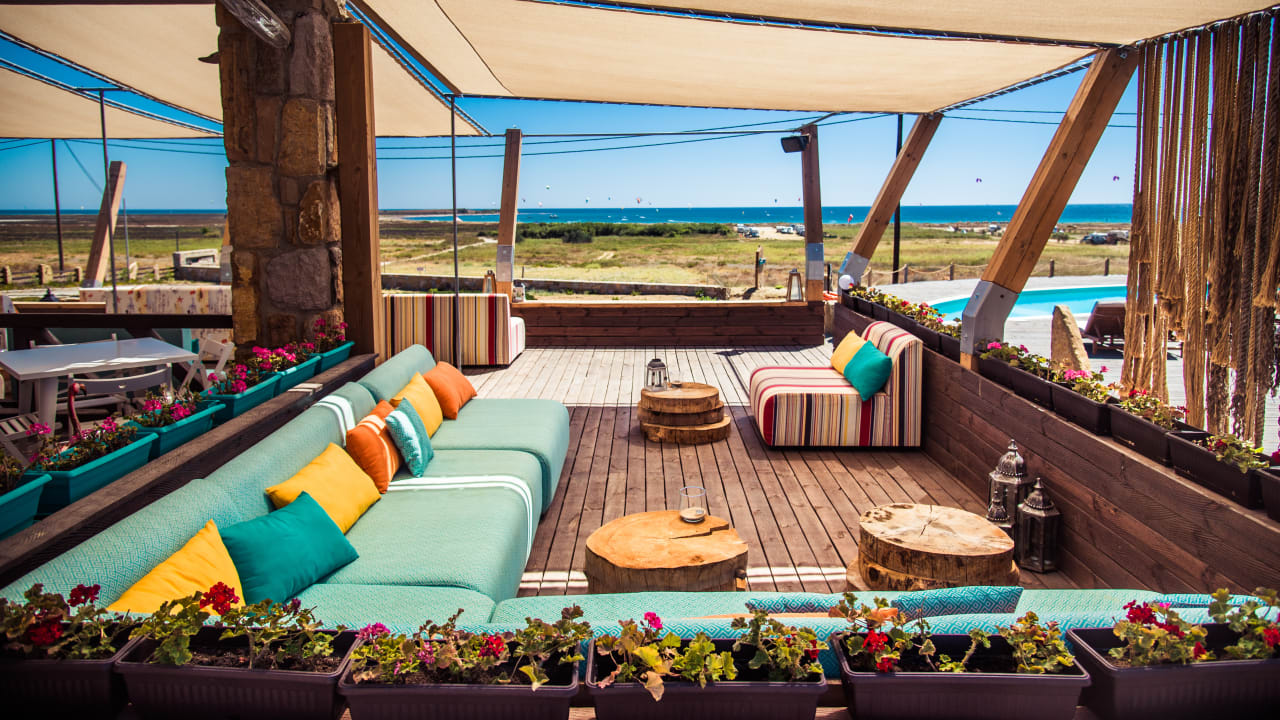 Gastro Keros Blue - Luxury in Wilderness