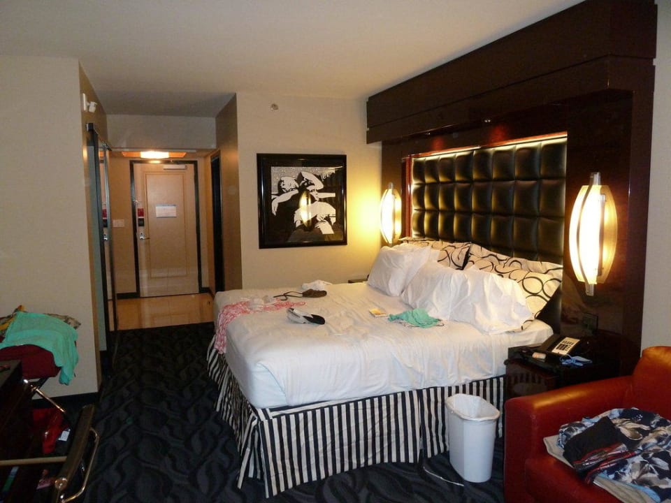 Zimmer mit Blick zur Tür Hotel Elara - a Hilton Grand Vacations Hotel Center Strip