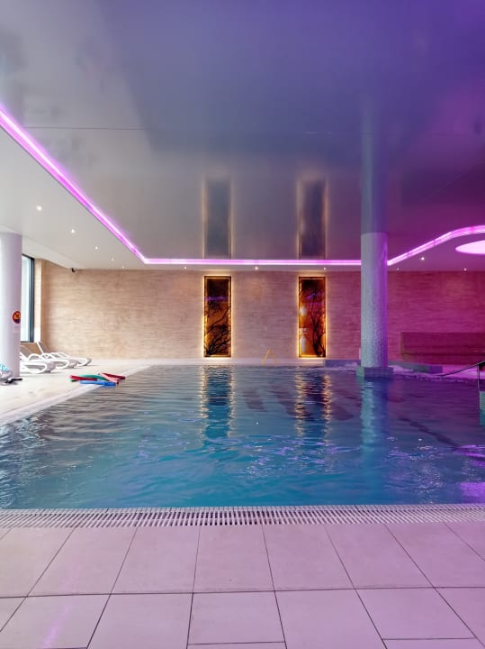 Pool Vestina Wellness & Spa Hotel