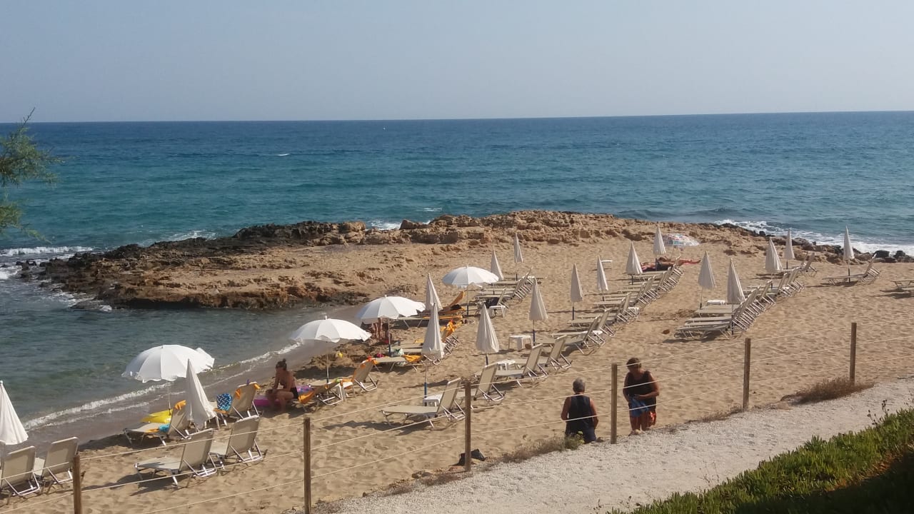 Strand Alexander Beach Hotel & Village Resort