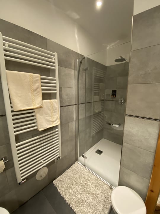 Zimmer Hotel Dolomitenhof & Chalet Alte Post