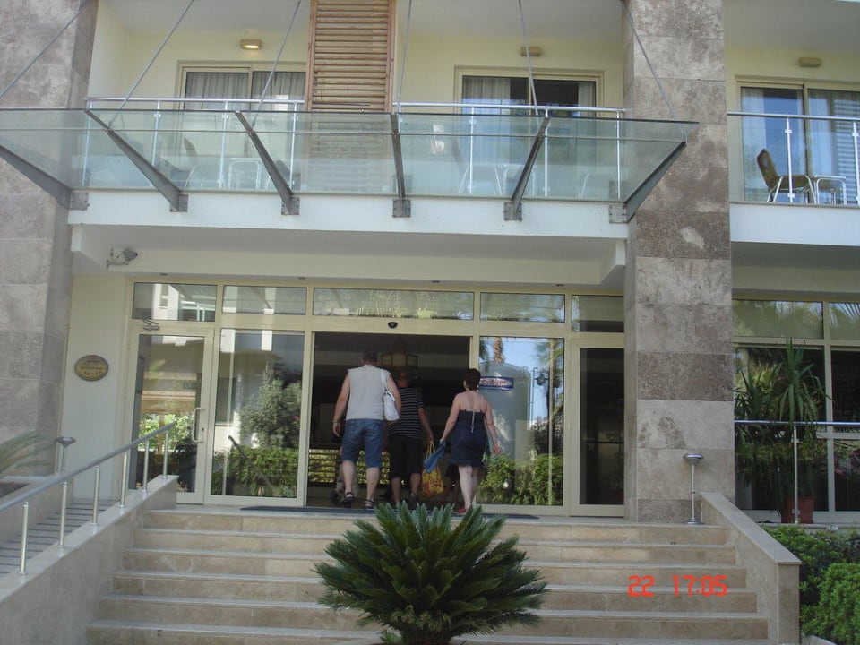 Eingangsbereich Trendy Side Beach Hotel - Adults only