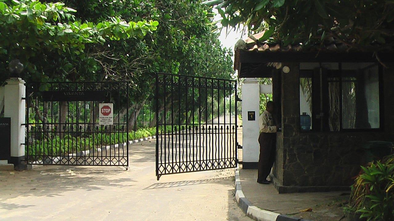 Hoteleinfahrt Taj Bentota Resort & Spa