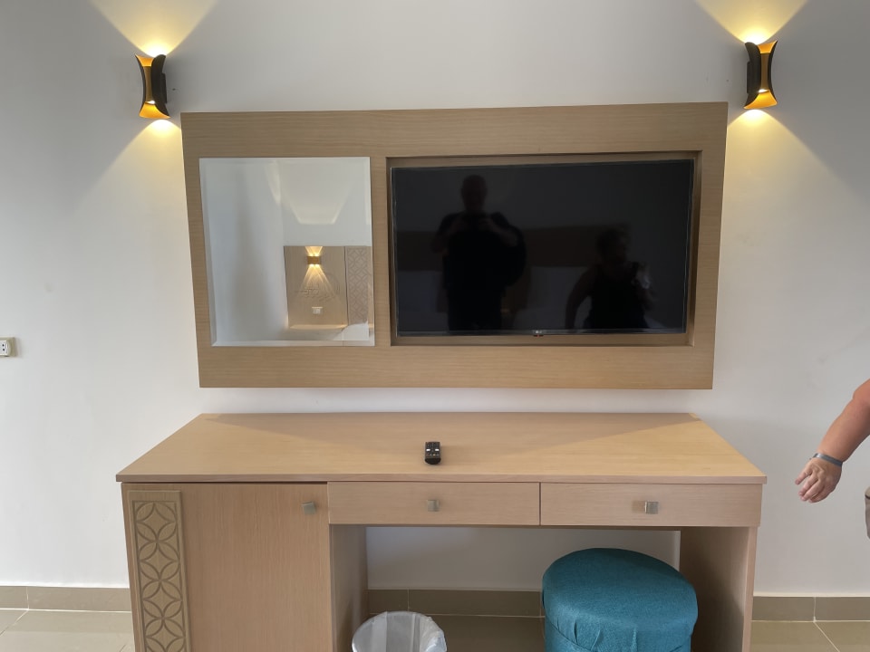 Zimmer Three Corners Happy Life Beach Resort