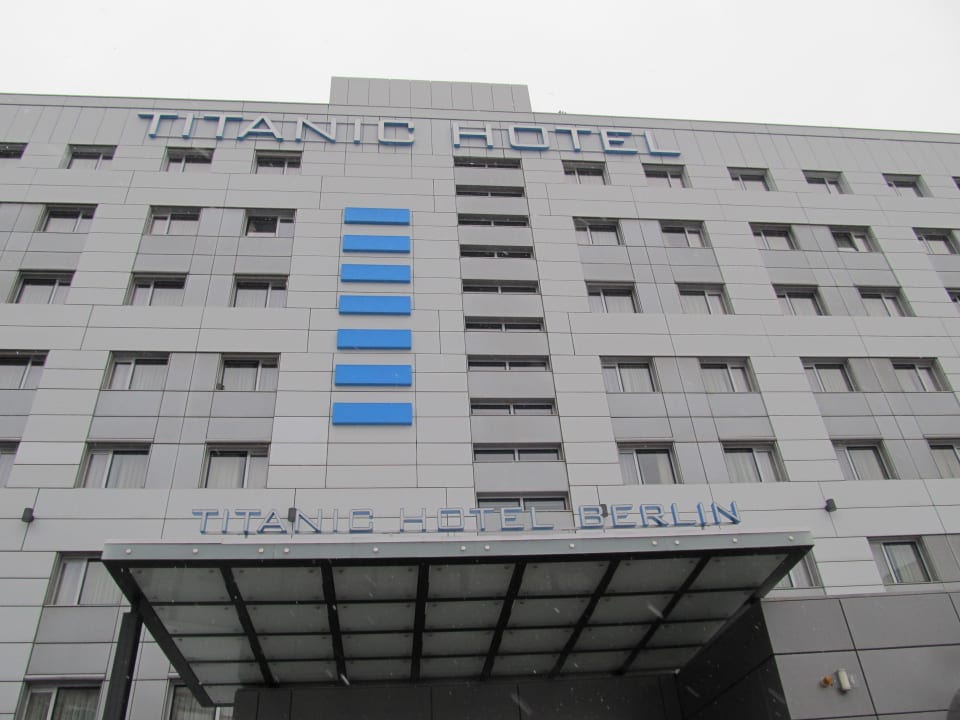 Hotelfassade TITANIC Comfort Berlin Mitte